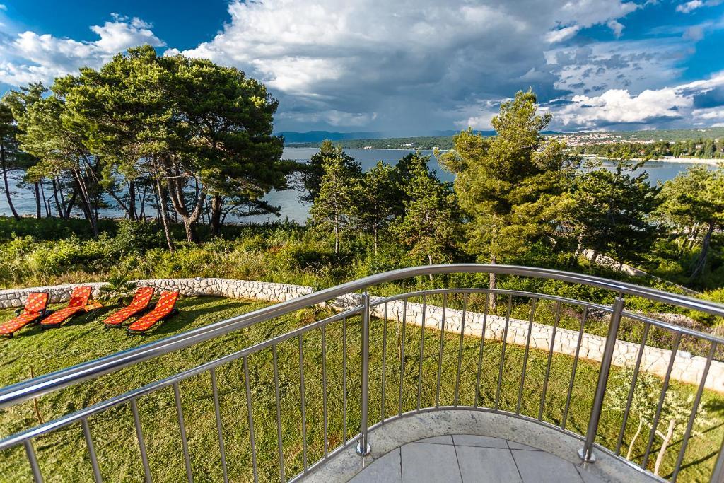 Apartments Mare&Mons Deluxe Malinska Cameră foto